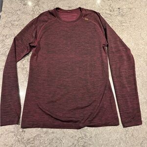 Lululemon metal vent long sleeve small